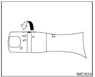 Nissan Note. Interruptor de faros y direccionales 