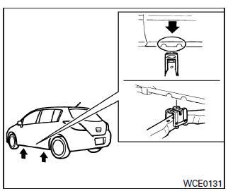 Nissan Note. Llanta desinflada