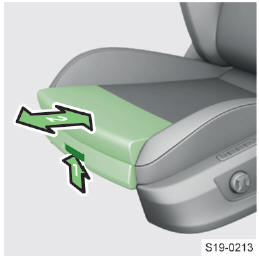 Skoda Octavia. Asiento delantero - con funcionamiento eléctrico